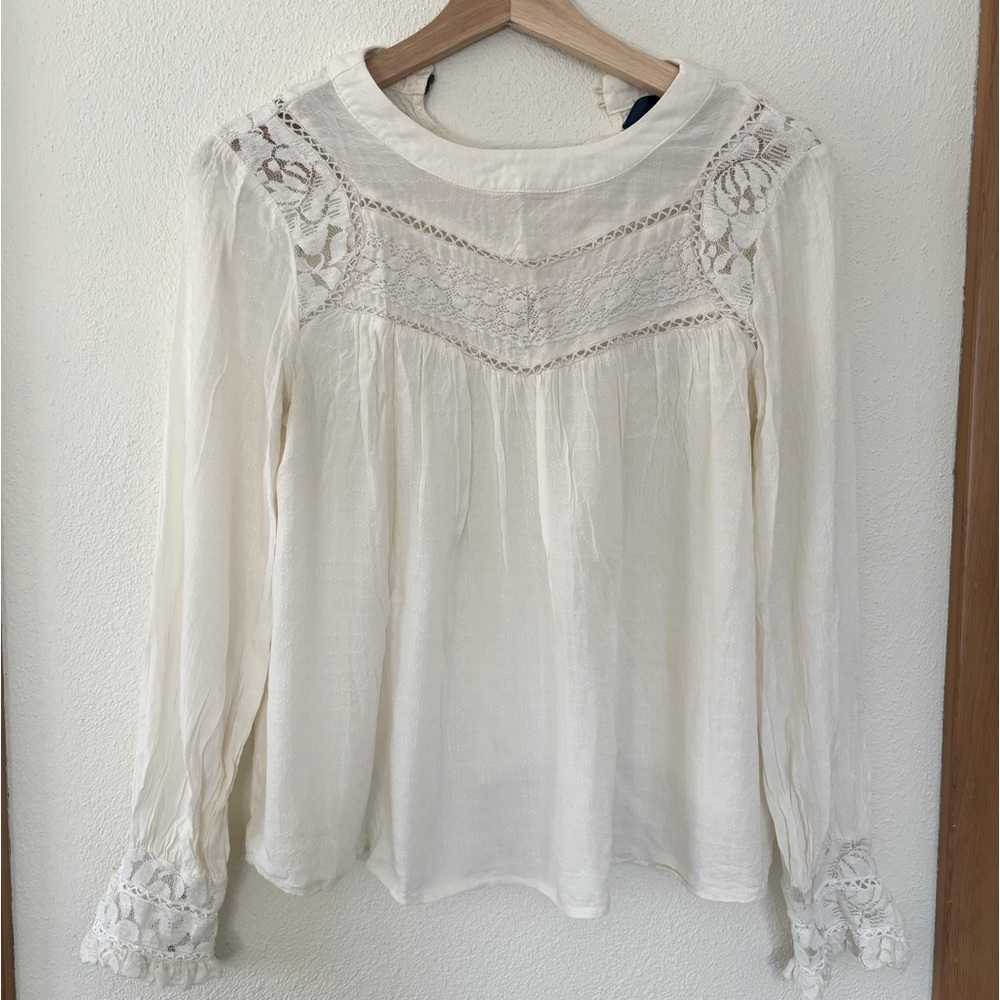 Francesca’s White Blouse with Lace Detail. Size XS.